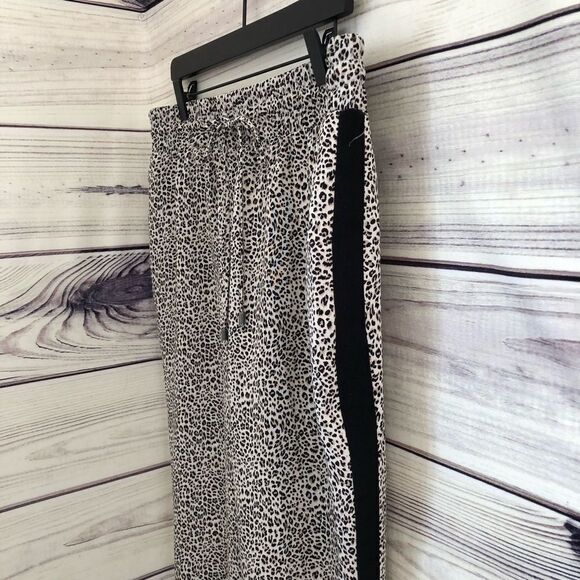 Apt 9 Beige & Black Leopard Print Jogger Style Pants XL Petite - Picture 3 of 7